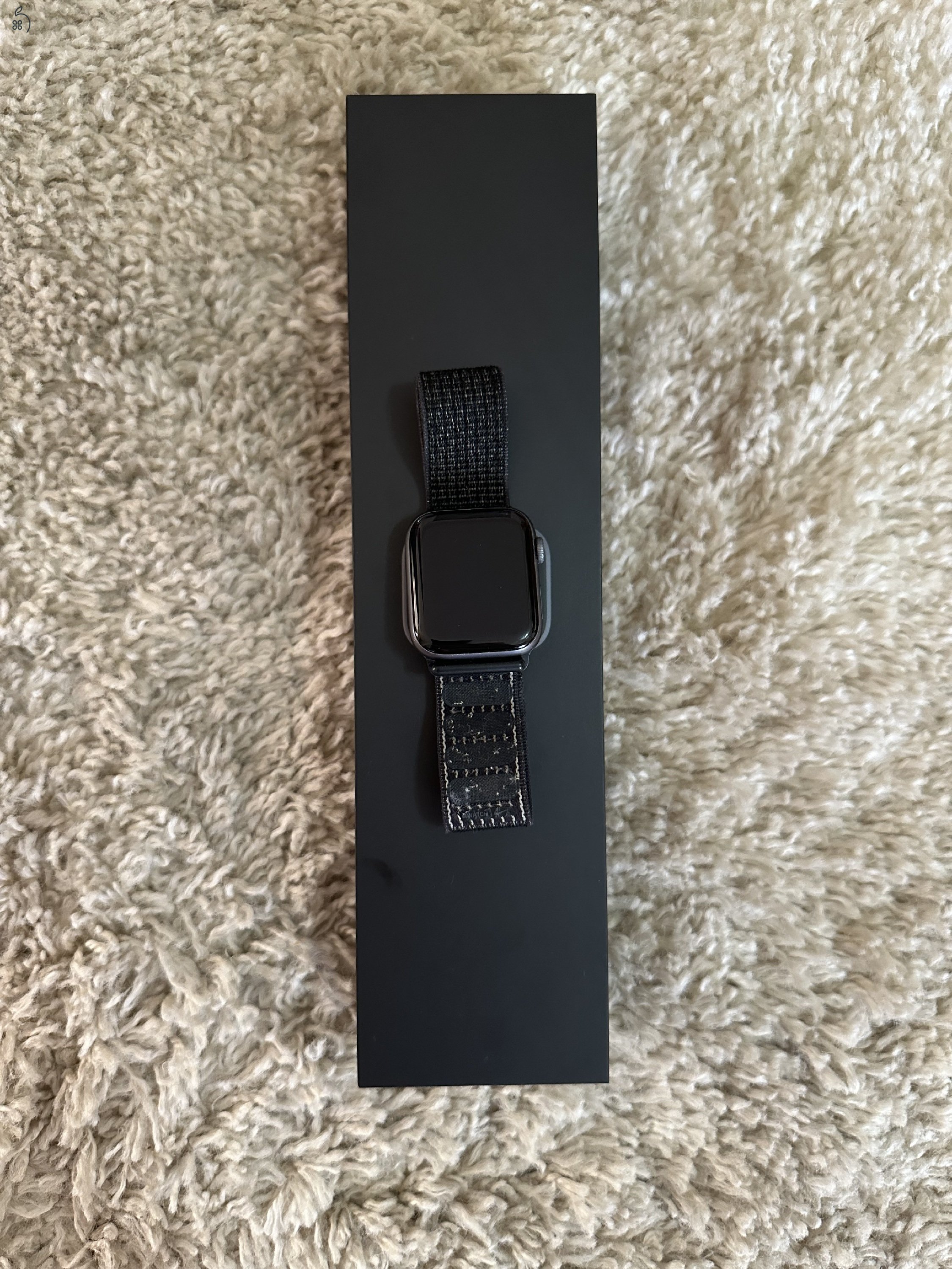  Apple watch series 4 44mm nike+