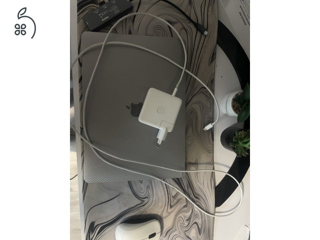 MacBook Pro 2020 13