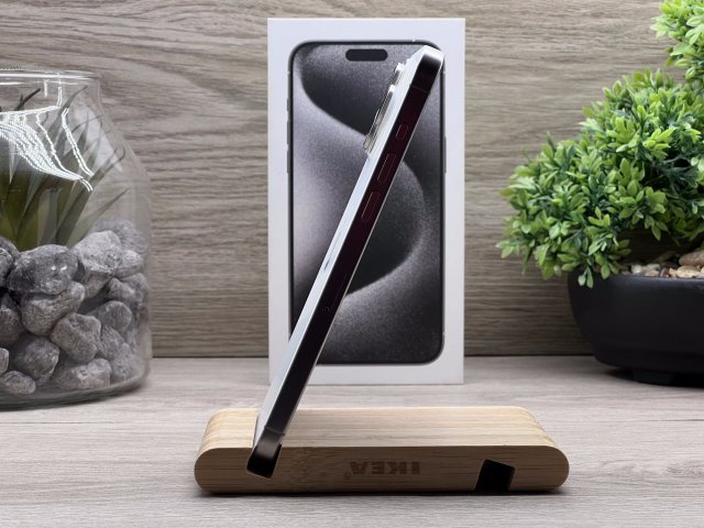 Hibátlan iPhone 15 Pro Max White Titanium 256GB 2 ÉV Garanciával Számlával Aksi 92%