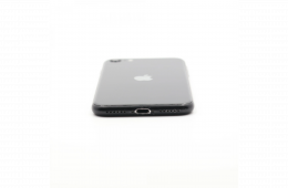 + Ajándékkal és 1 év garanciával! Felújított iPhone SE (2020) 128 GB Black