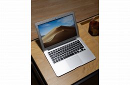 Macbook Air 2017 I5, 8GB RAM, 128 GB SSD