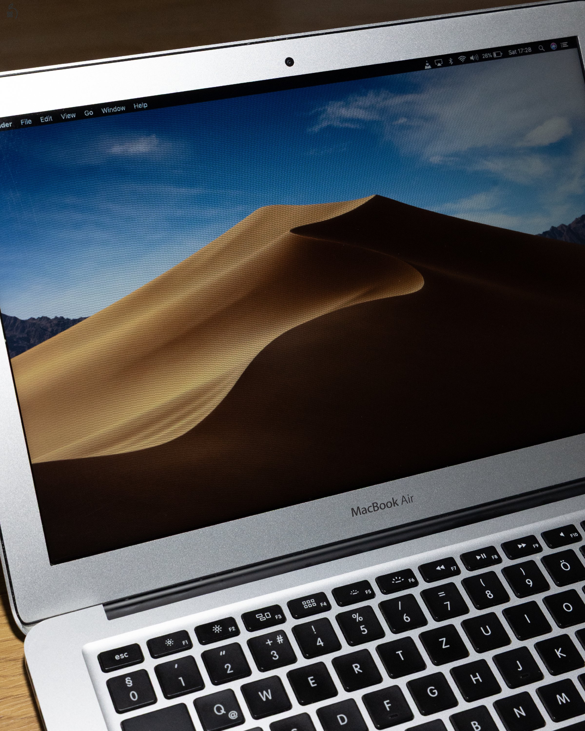 Macbook Air 2017 I5, 8GB RAM, 128 GB SSD