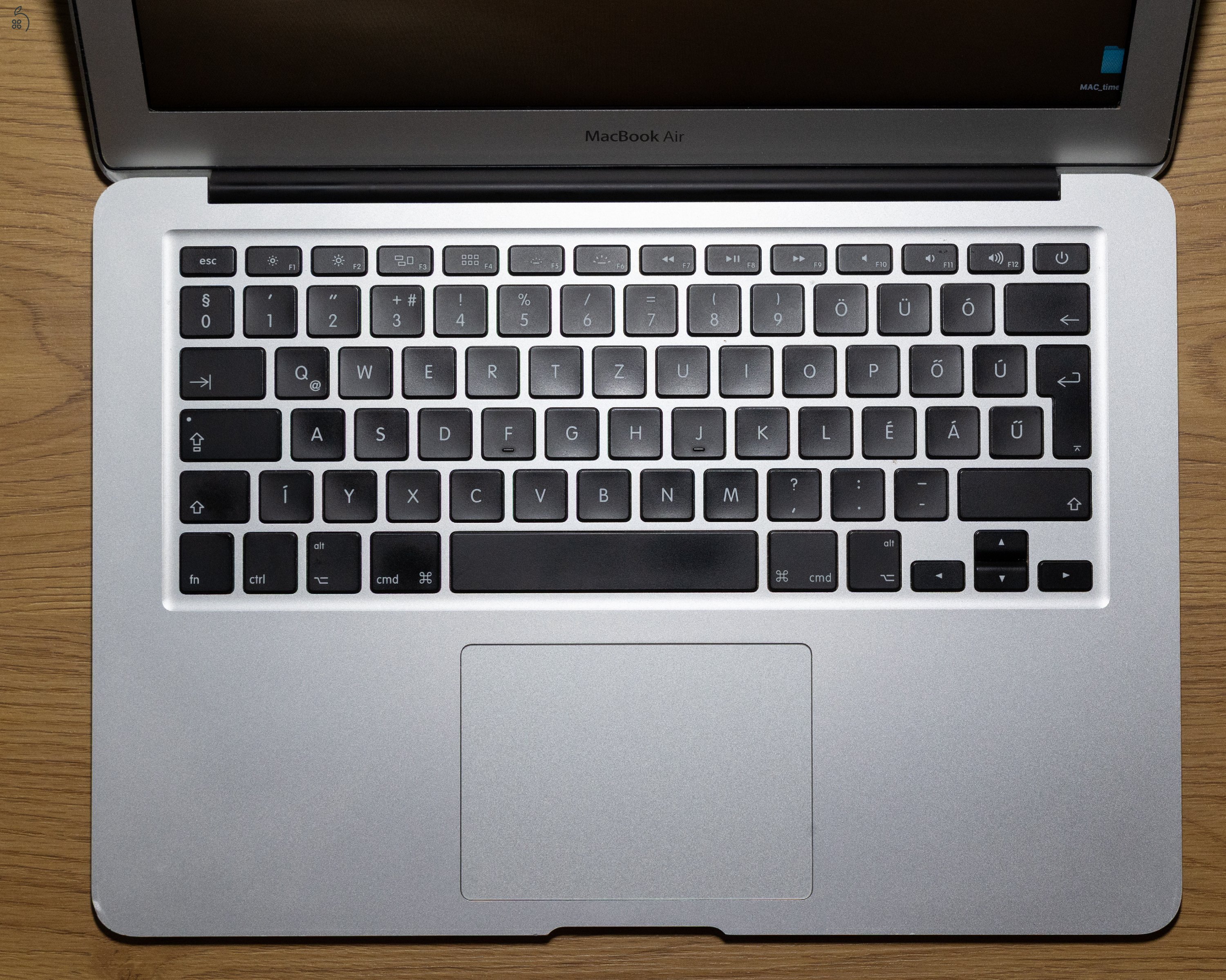 Macbook Air 2017 I5, 8GB RAM, 128 GB SSD