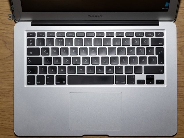 Macbook Air 2017 I5, 8GB RAM, 128 GB SSD