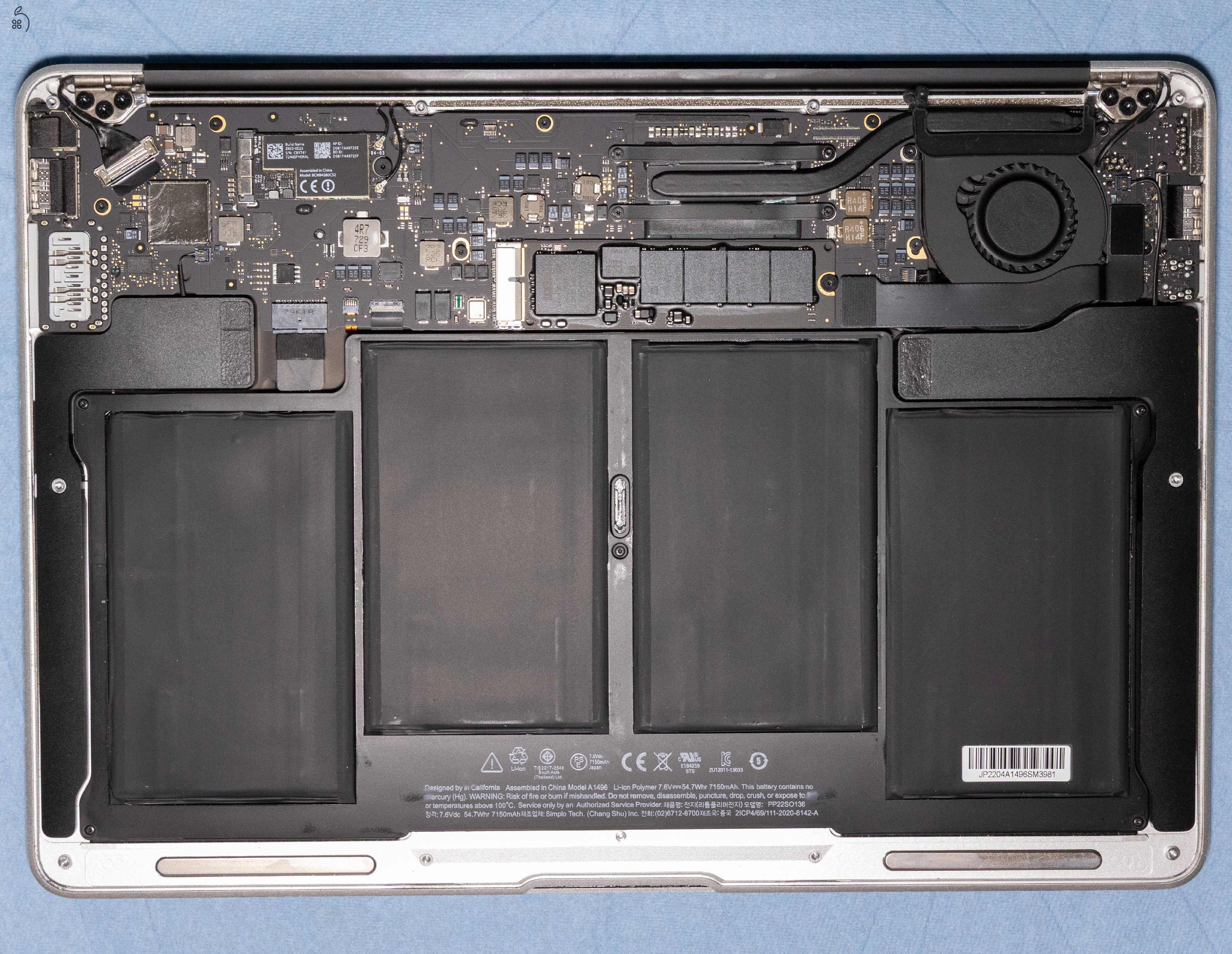 Macbook Air 2017 I5, 8GB RAM, 128 GB SSD