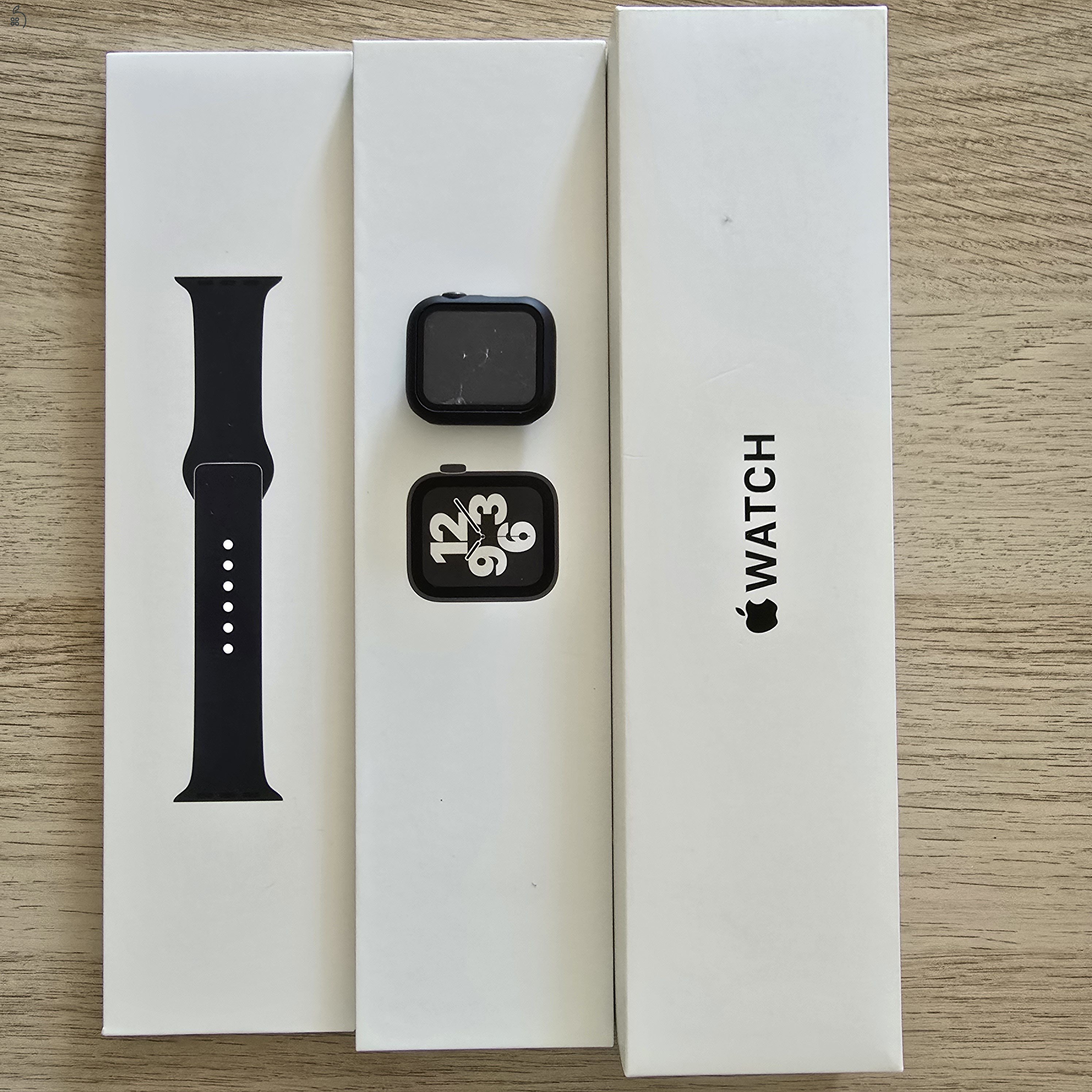 Apple iPhone 12 mini 64GB Blue + Ajándék Apple Watch SE 1. GEN szürke
