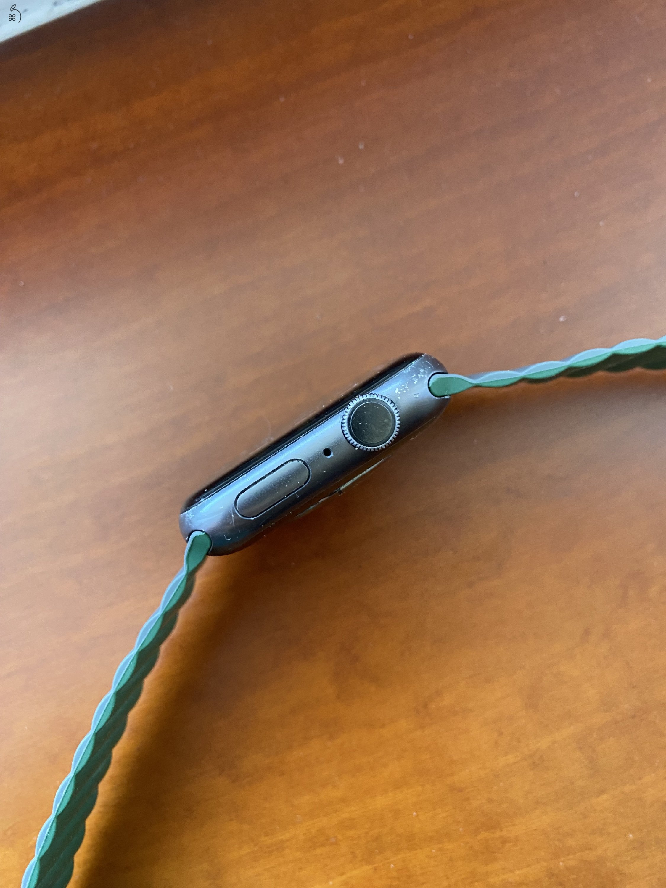 Használt apple watch 6. 