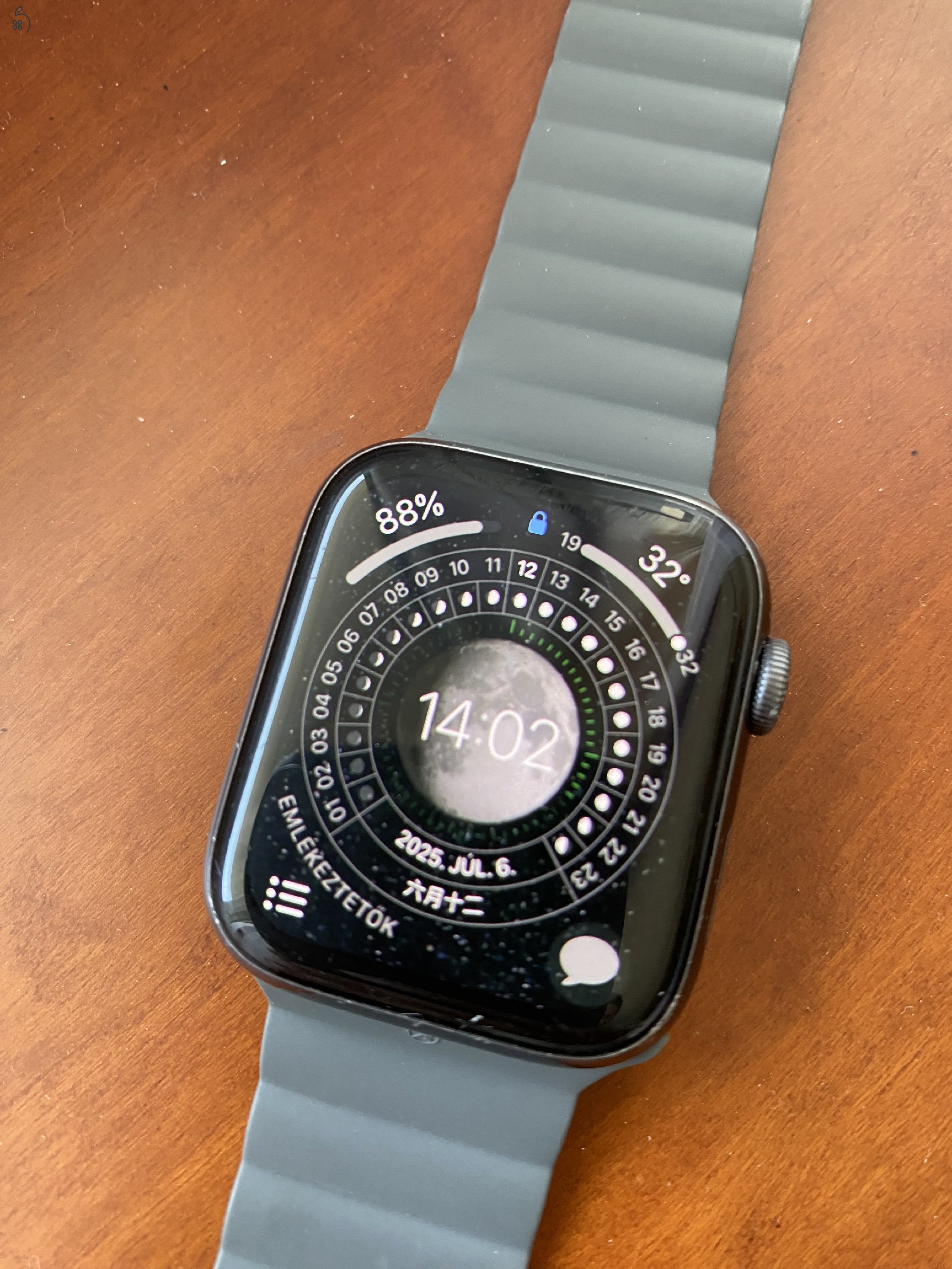 Használt apple watch 6. 
