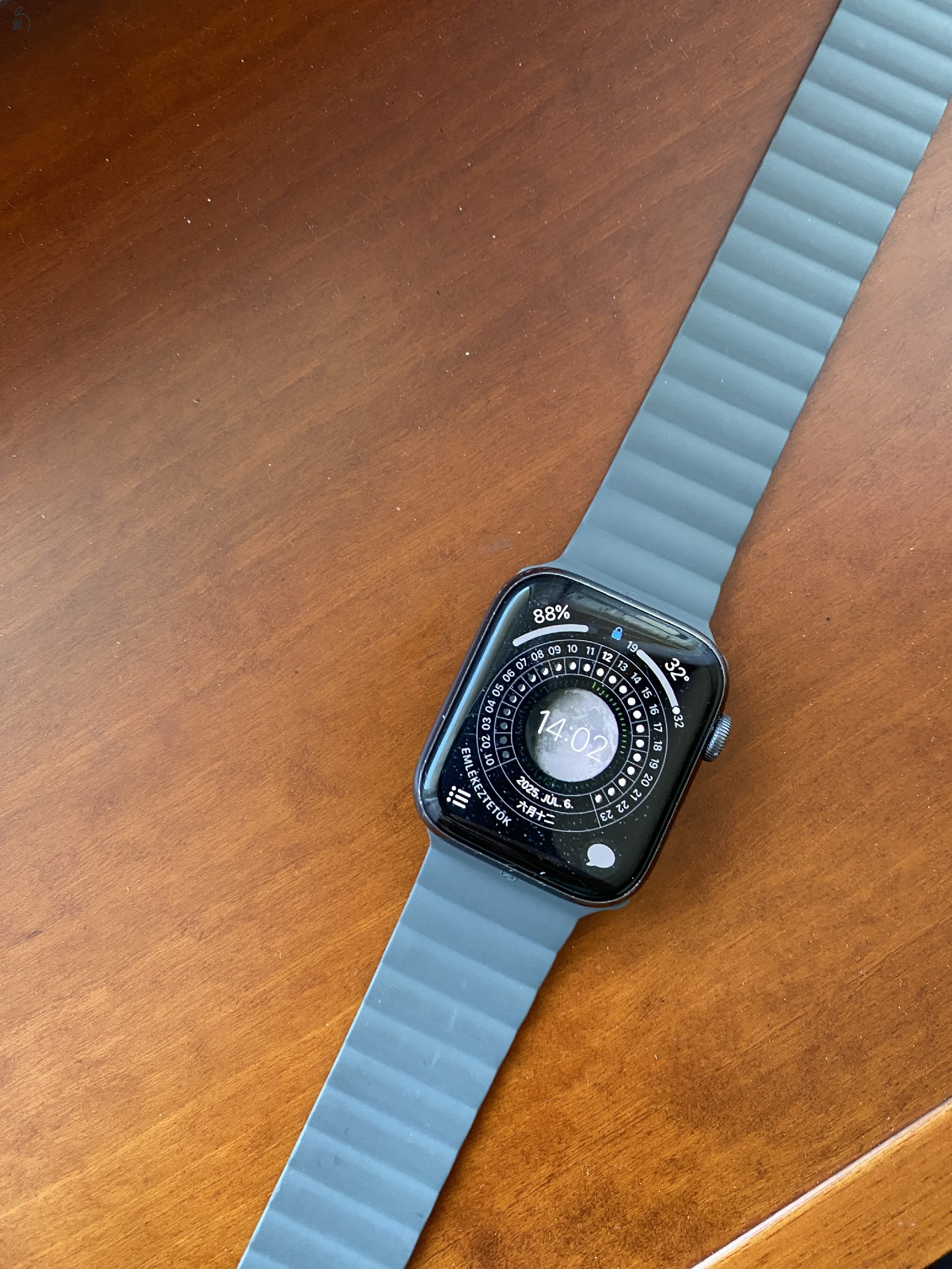 Használt apple watch 6. 