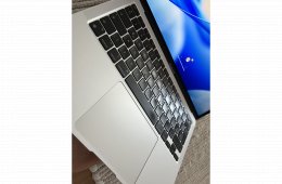 MacBook Air (M1, 2020)