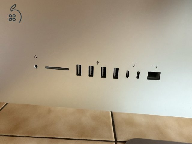 iMac 21,5