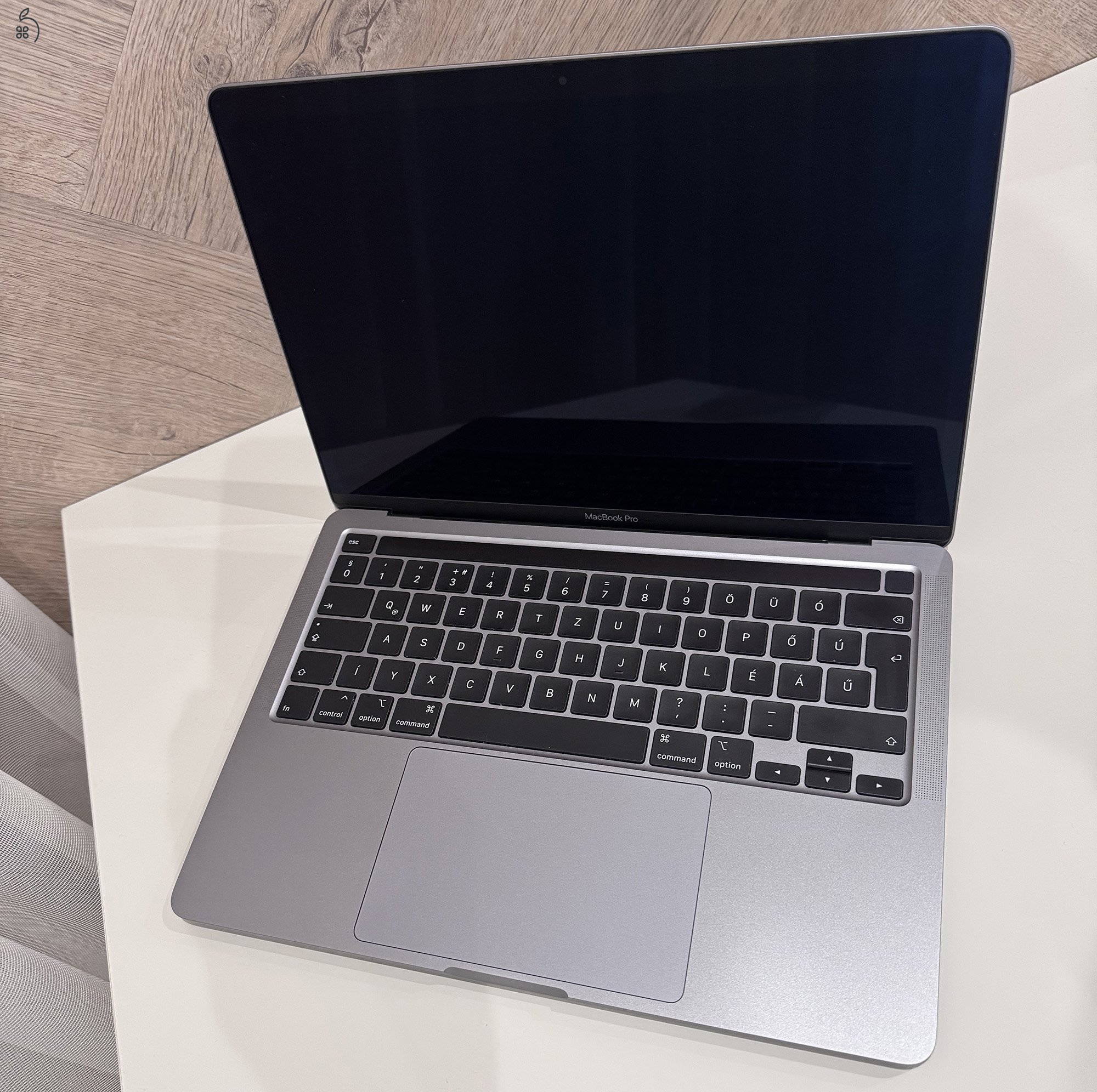 MacBook Pro i5 13” / 8 GB RAM / 512 GB SSD / Touch Bar / Space Grey / HUN billentyűzet / Megkímélt