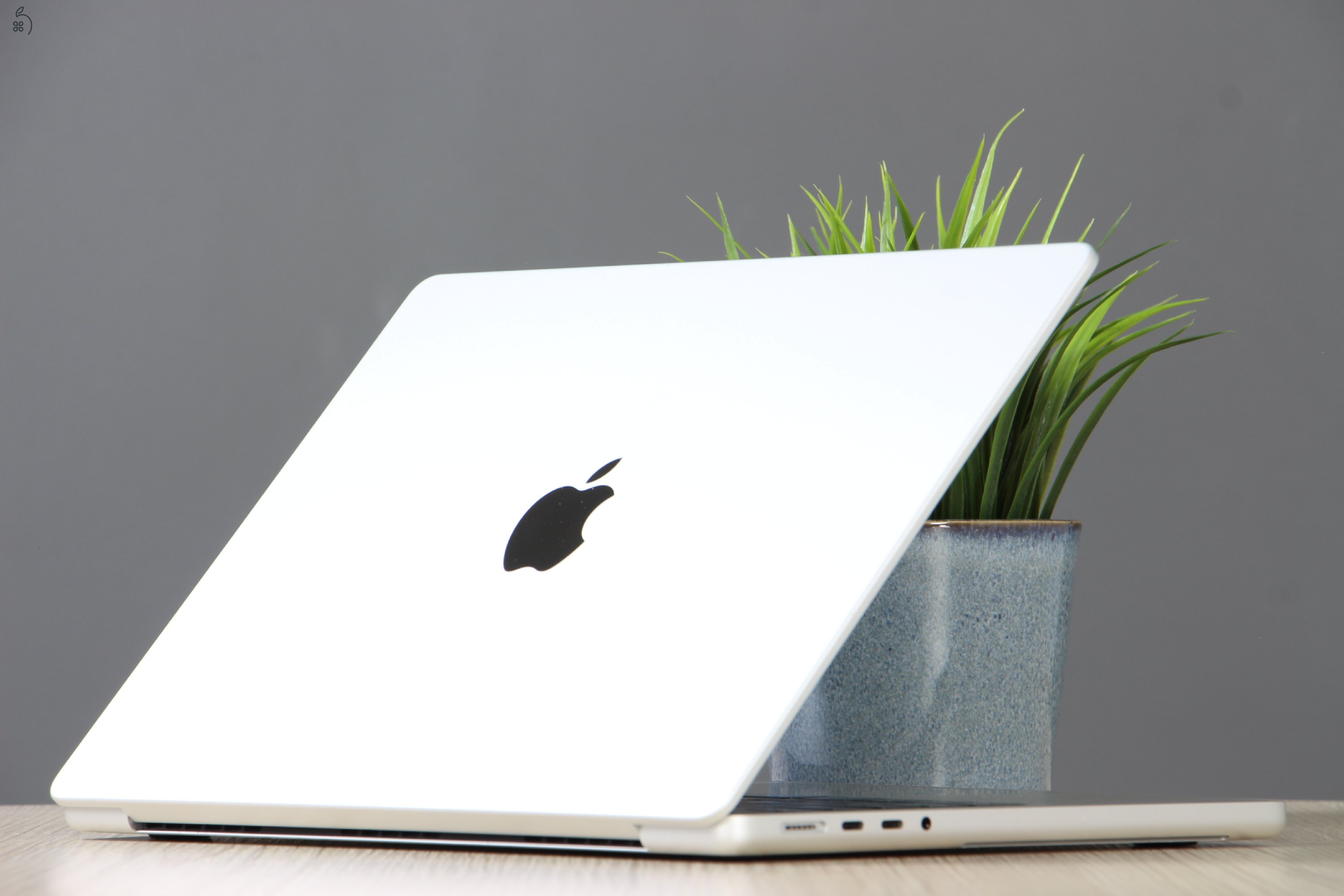 Apple MacBook Pro 14