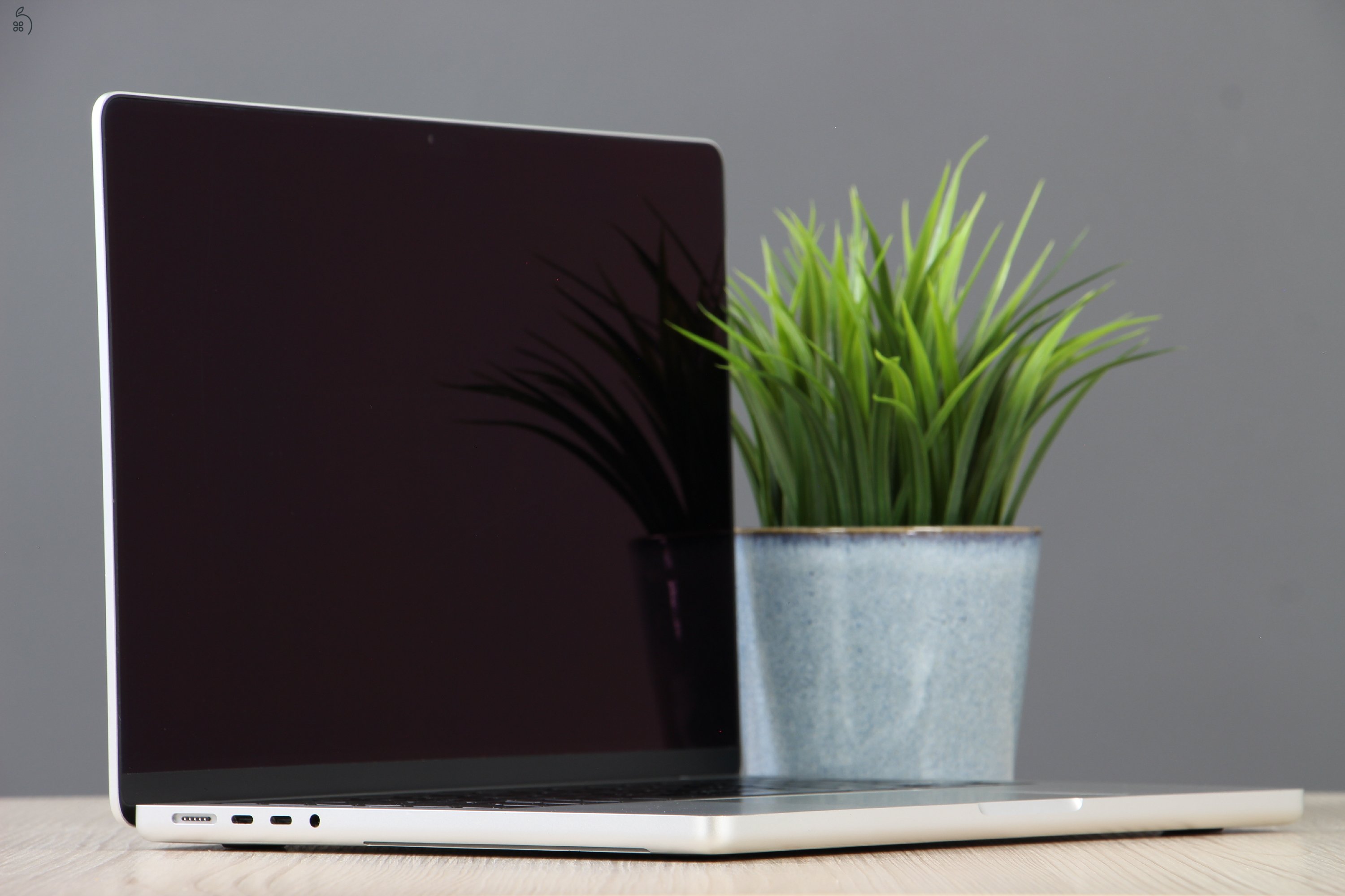 Apple MacBook Pro 14