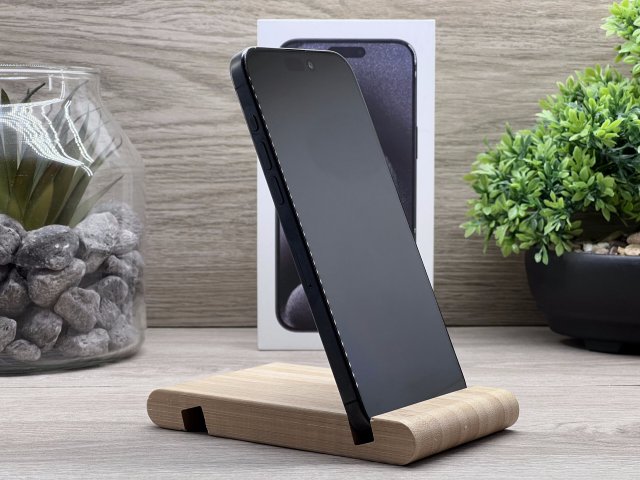 Hibátlan iPhone 15 Pro Max Black Titanium 256GB 2 ÉV Garanciával Számlával
