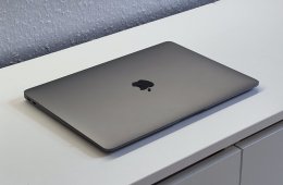 MacBook Air 2020 13 M1 256GB 2 ÉV Garanciával Számlával Aksi 97%