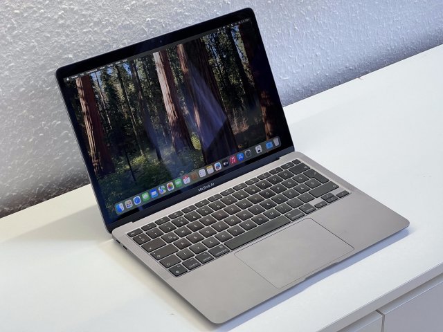 MacBook Air 2020 13 M1 256GB 2 ÉV Garanciával Számlával Aksi 97%