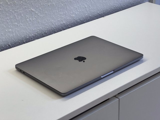 MacBook Pro 2020 13 M1 256GB 2 ÉV Garanciával Számlával