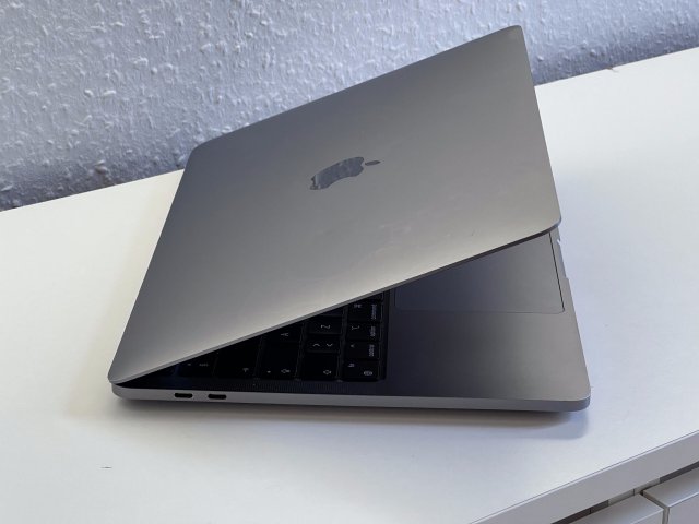 MacBook Pro 2020 13 M1 256GB 2 ÉV Garanciával Számlával