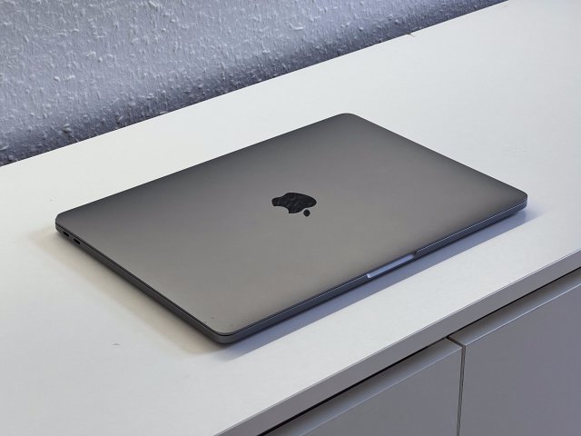 MacBook Pro 2017 13 128GB 2 ÉV Garanciával Számlával