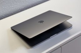 MacBook Pro 2020 13 M1 256GB 2 ÉV Garanciával Számlával