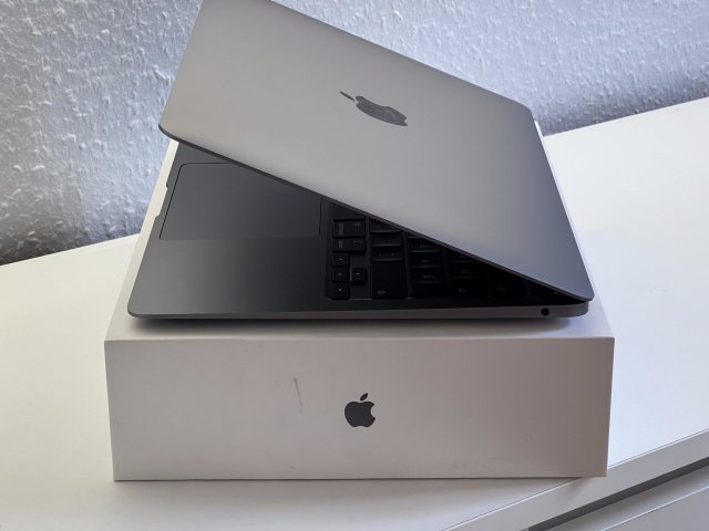Hibátlan MacBook Air 2020 13 M1 256GB 2 ÉV Garanciával Számlával Aksi 92%