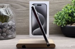 Hibátlan iPhone 15 Pro White Titanium 256GB 2 ÉV Garanciával Számlával Aksi 93%