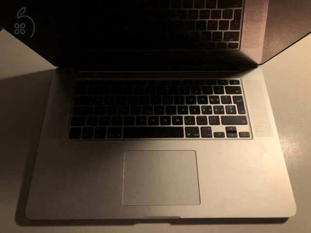 Keresek HIBÁS 2015 MacBook Pro Retina 15
