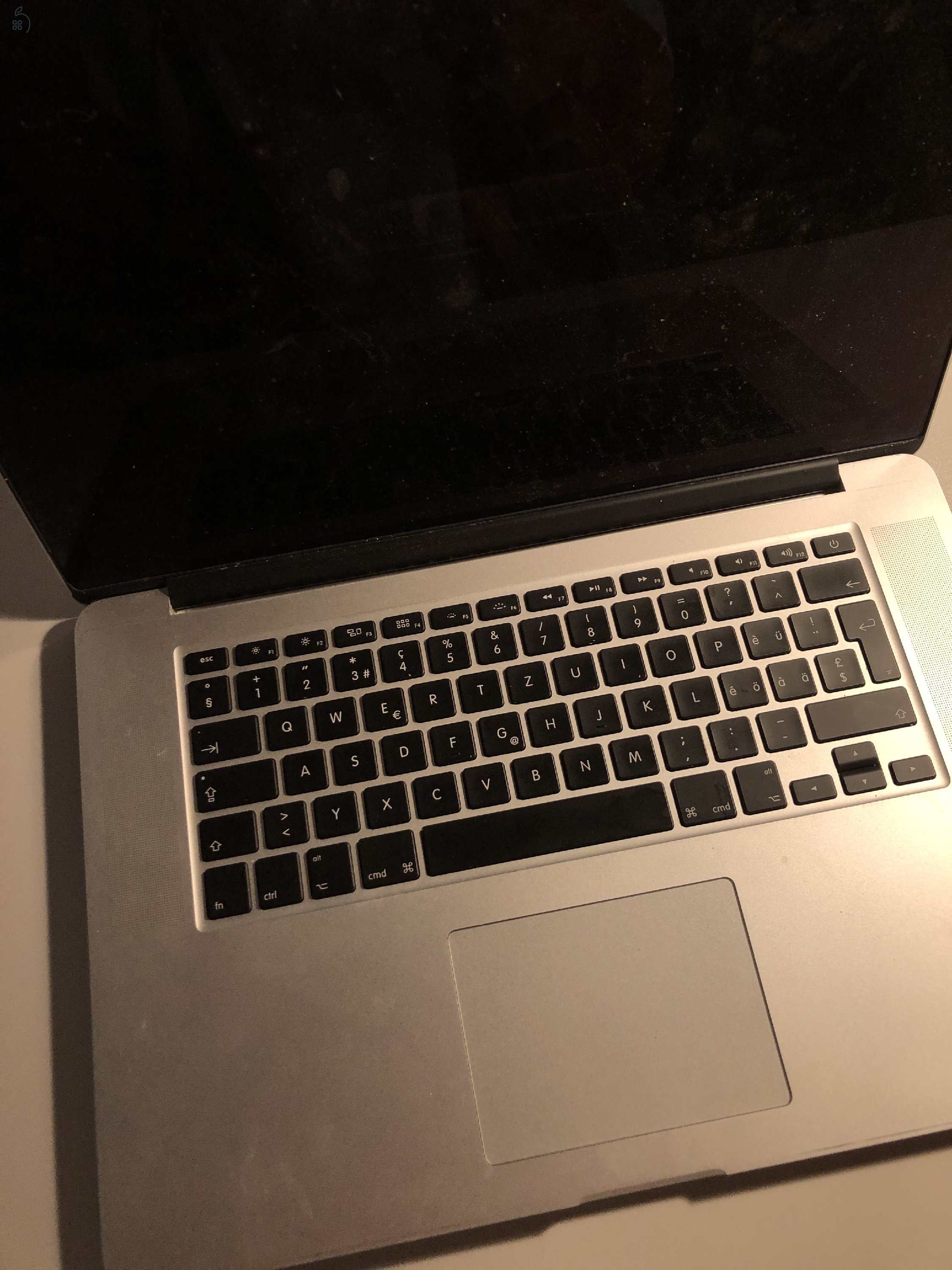 Keresek HIBÁS 2015 MacBook Pro Retina 15