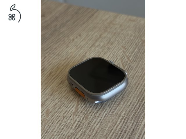 Apple Watch Ultra + szíjak, tokok