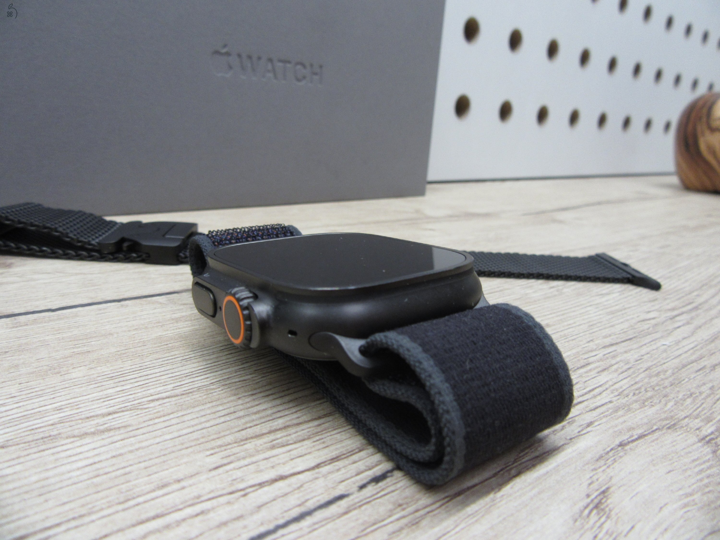 Apple Watch Ultra 2 - 49 mm - Használt, karcmentes - Gyári garanciás