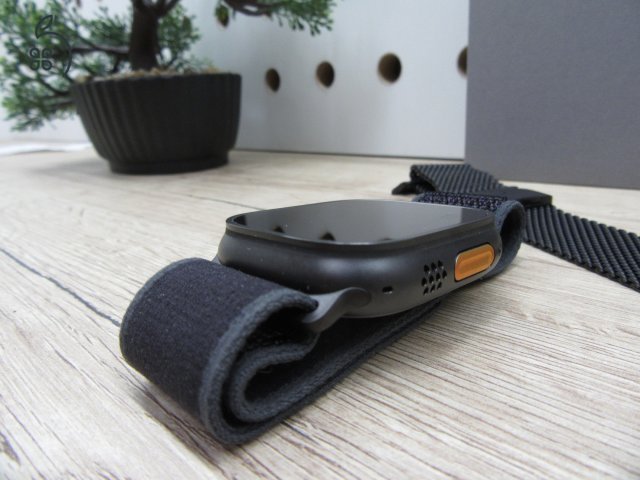 Apple Watch Ultra 2 - 49 mm - Használt, karcmentes - Gyári garanciás