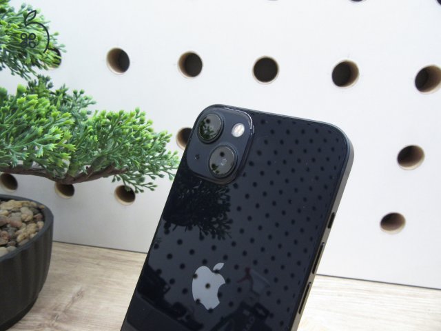 Apple iPhone 13 - Midnight - Használt, újszerű