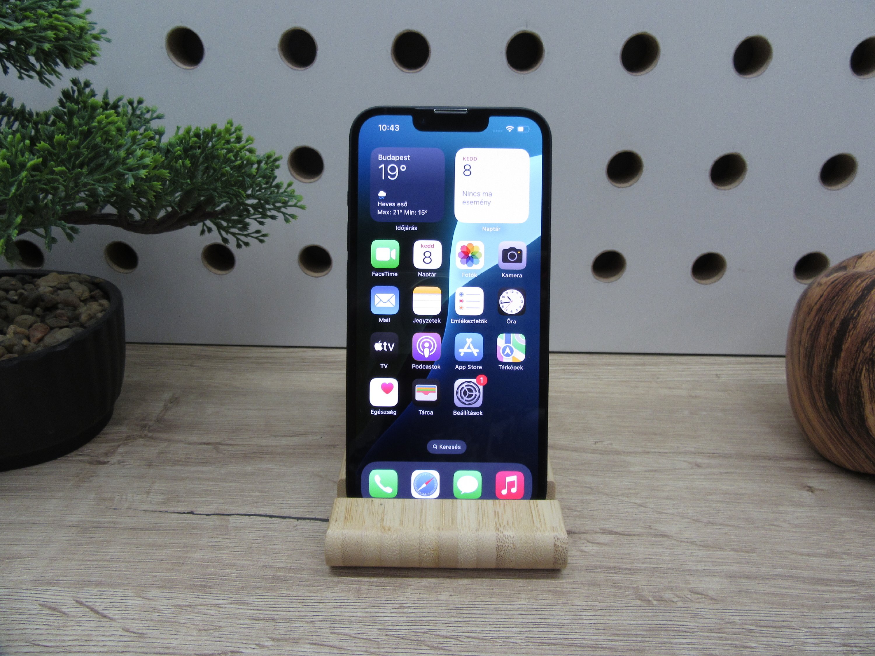 Apple iPhone 13 - Midnight - Használt, újszerű