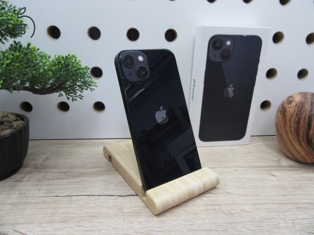 Apple iPhone 13 - Midnight - Használt, újszerű
