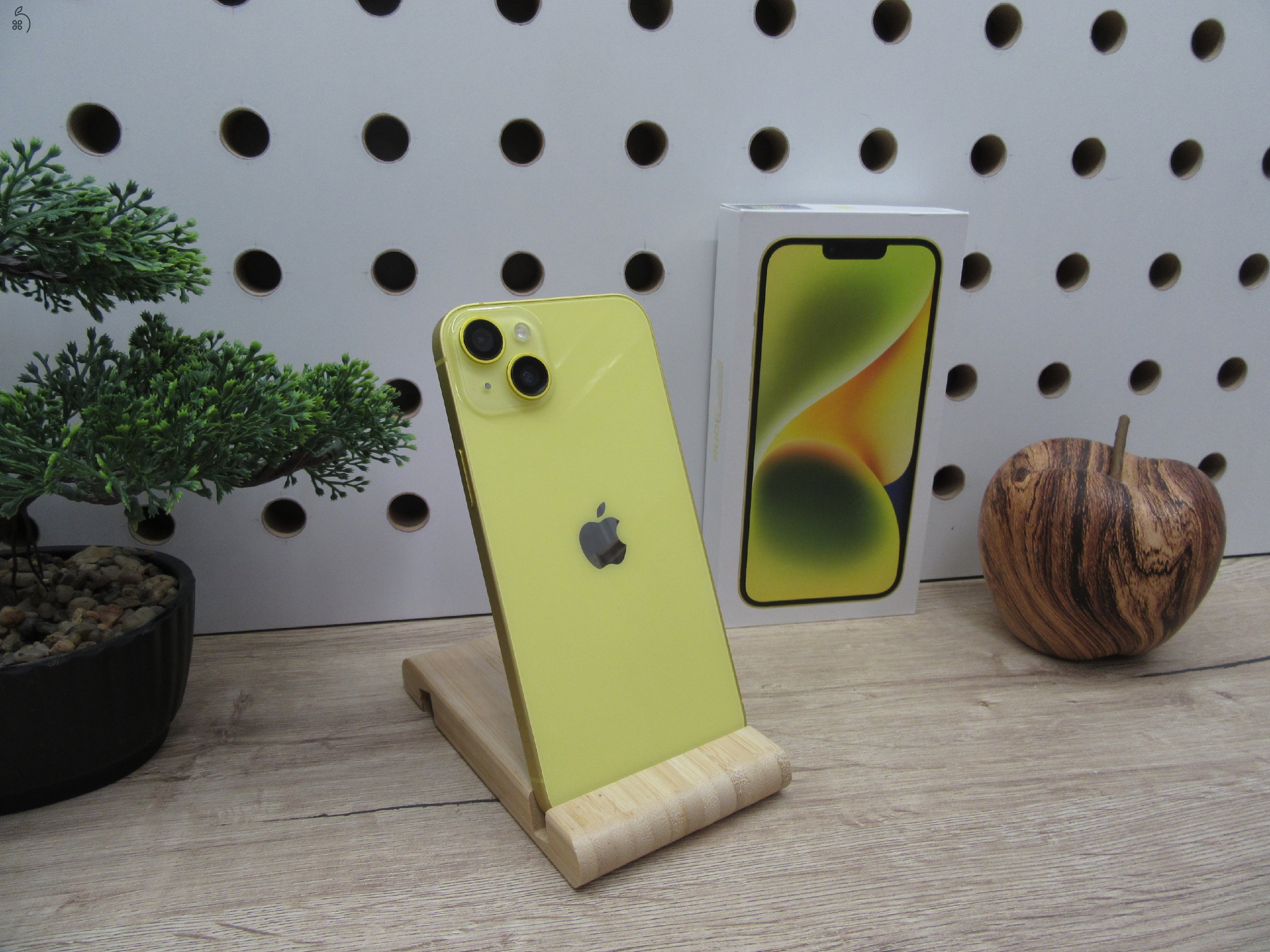 Apple iPhone 14 Plus - Yellow - Használt, karcmentes