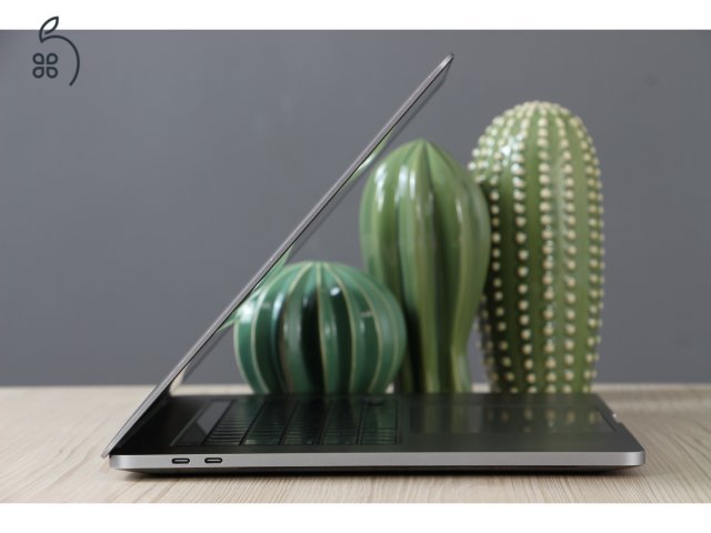 Apple Macbook Pro 16