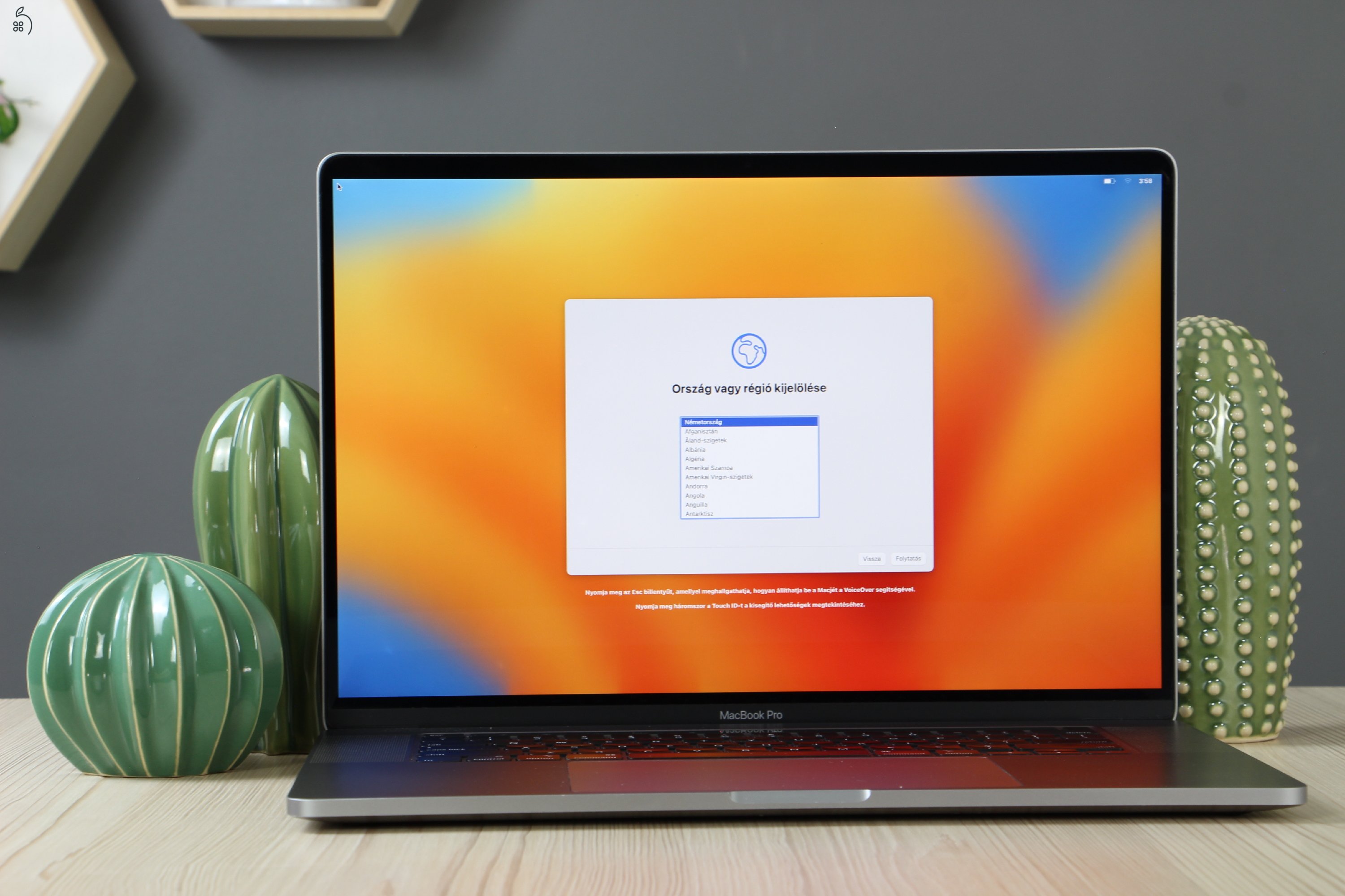 Apple Macbook Pro 16