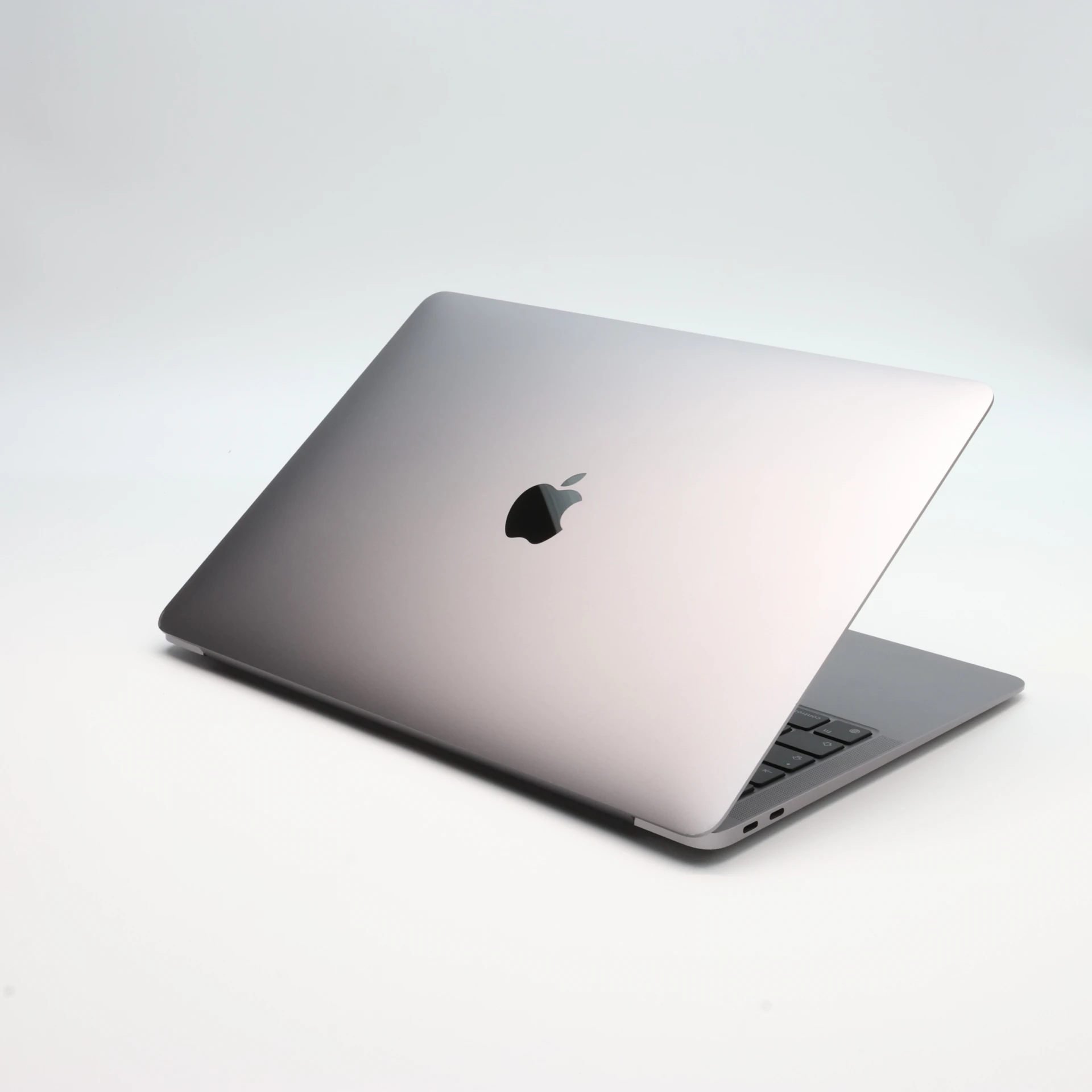 !! 1 ÉV GARANCIA !! Apple MacBook Air 13″ 2020 M1 256GB SSD Space Gray 8GB RAM 97% Magyar Bill.