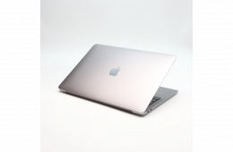 !! 1 ÉV GARANCIA !! Apple MacBook Air 13″ 2020 M1 256GB Space Gray 8GB RAM 92% Magyar Bill.