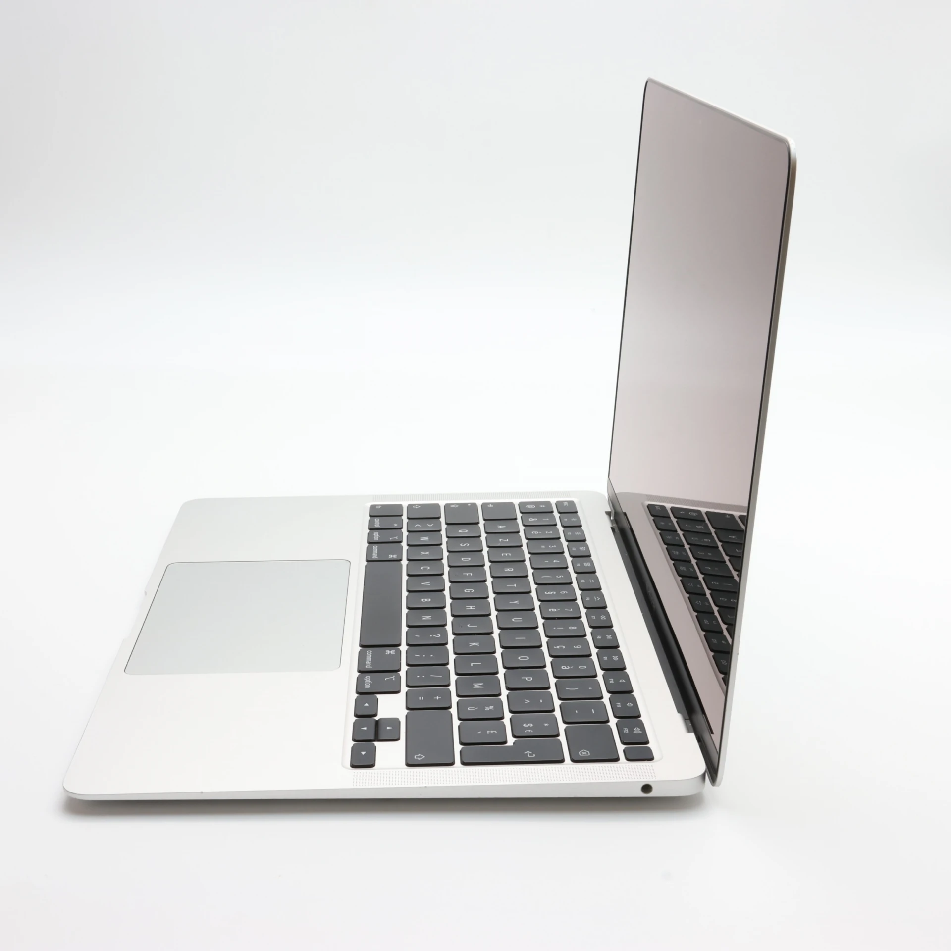 !! 1 ÉV GARANCIA !! Apple MacBook Air 13″ 2020 i5 256 GB SSD 8 GB Silver EU