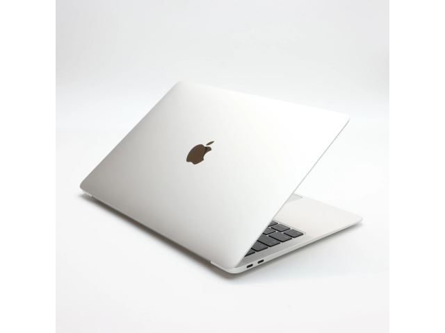 !! 1 ÉV GARANCIA !! Apple MacBook Air 13″ 2020 i5 256 GB SSD 8 GB Silver EU