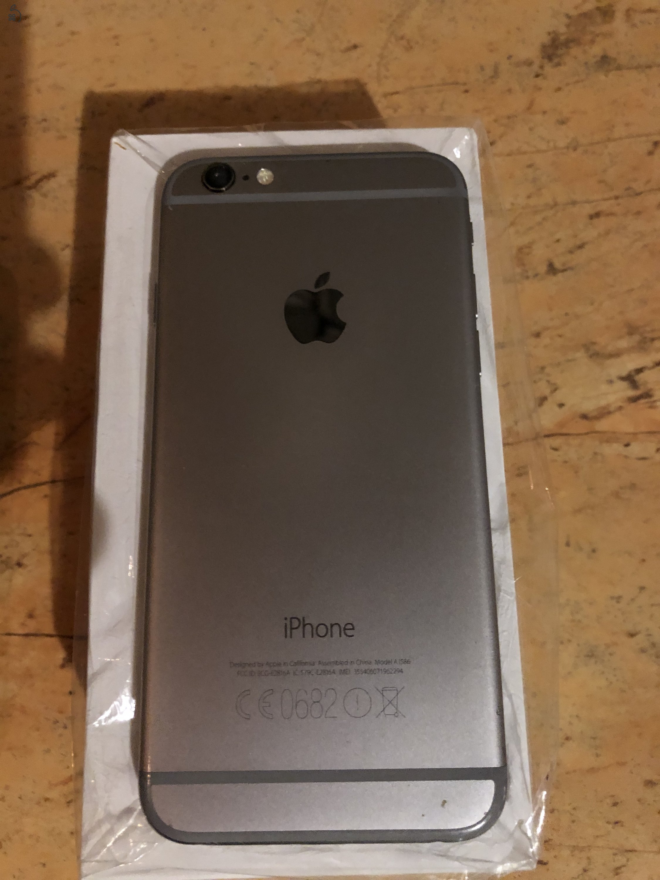 iPhone 6 / 16 GB, space grey