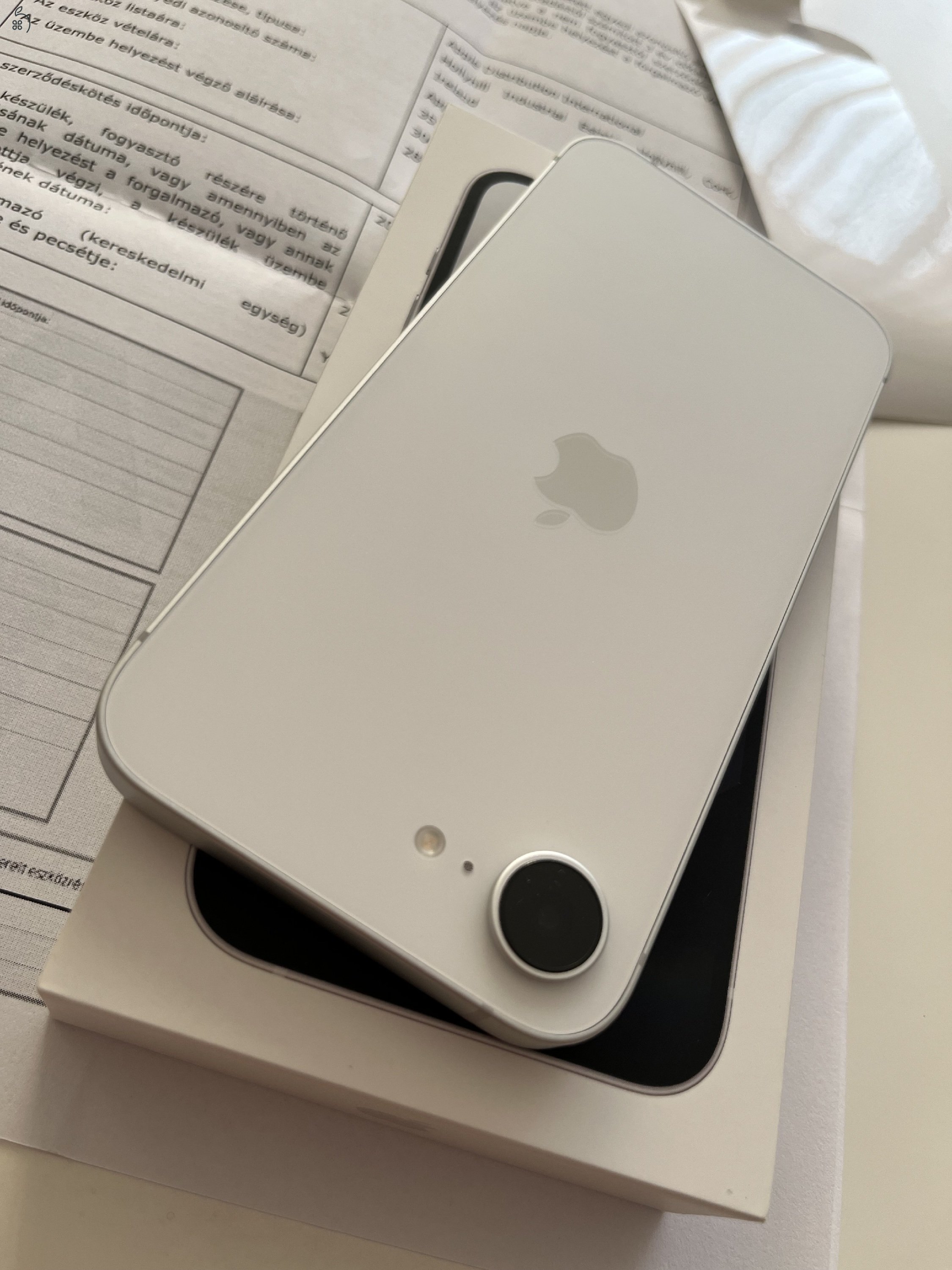 iPhone 16e 128GB Új!