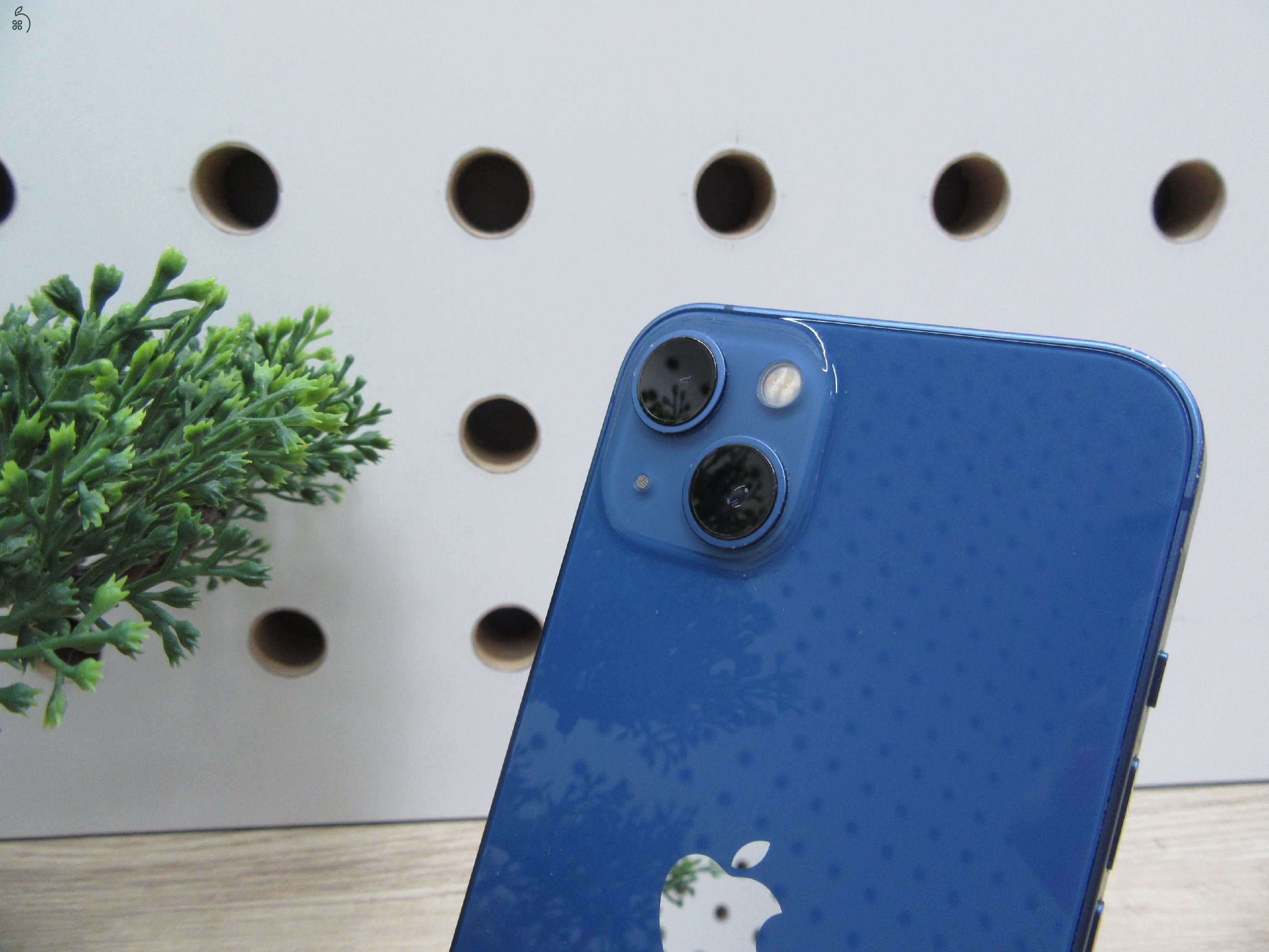 Apple iPhone 13 - Blue - Használt, megkímélt