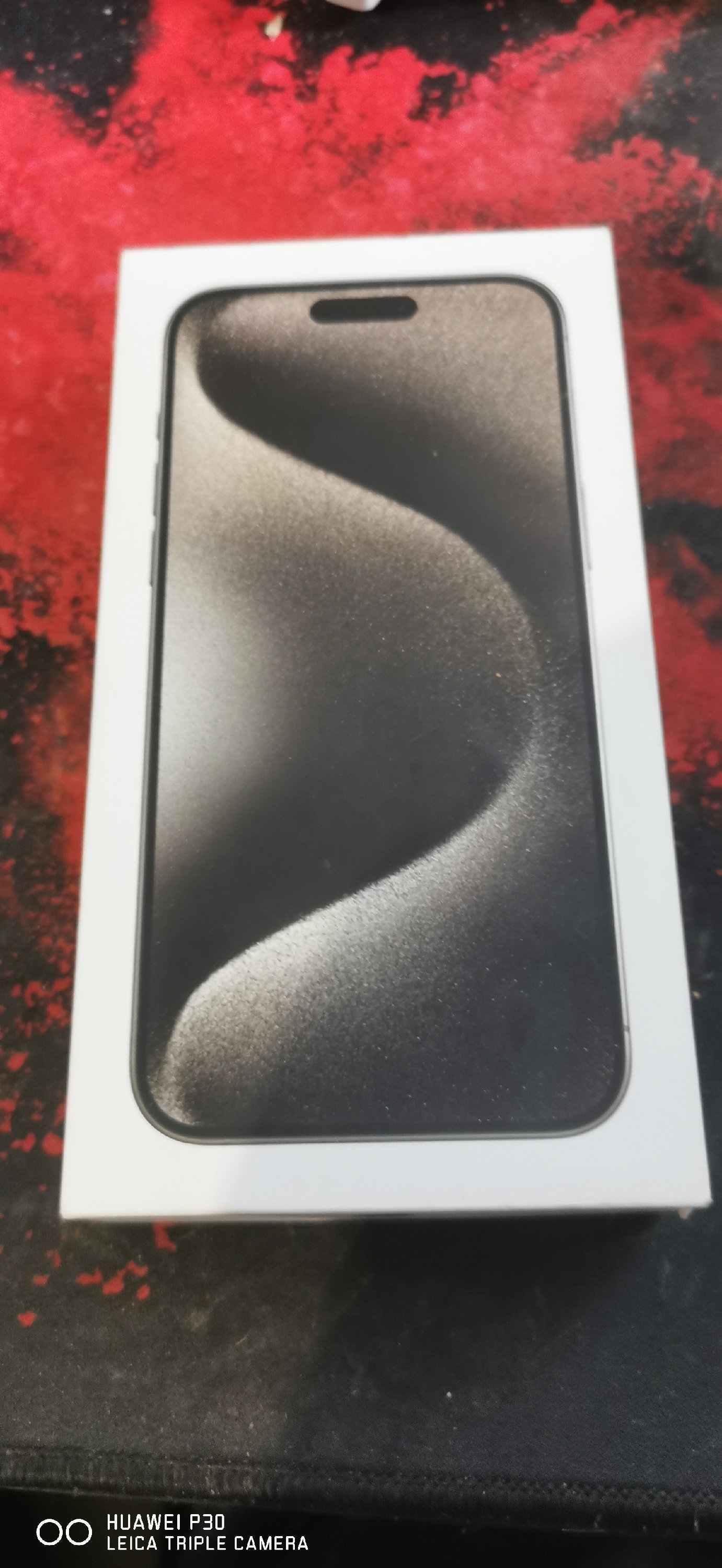 Eladó IPhone 15 pro max 100% AKKU 256gb natur titanium 