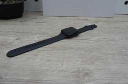 Apple Watch 8 - 45 mm - Használt, karcmentes