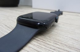 Apple Watch 8 - 45 mm - Használt, karcmentes