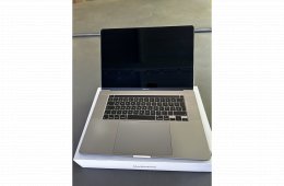 2021 -es forgalomba kerülésű Macbook Pro Retina 16