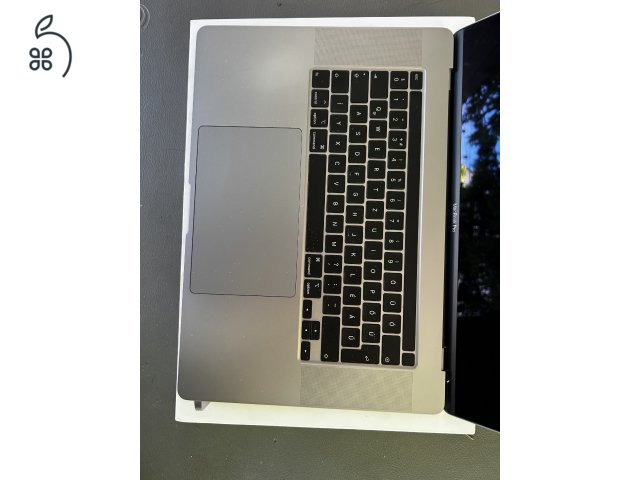 2021 -es forgalomba kerülésű Macbook Pro Retina 16